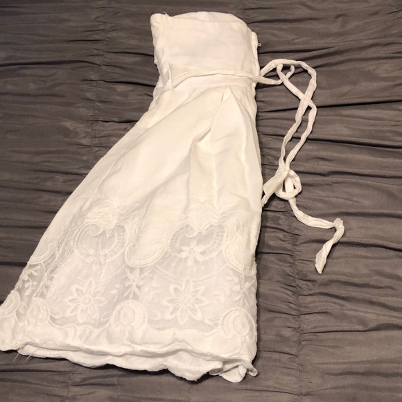 Short strapless white summer dress - Picture 2 of 5